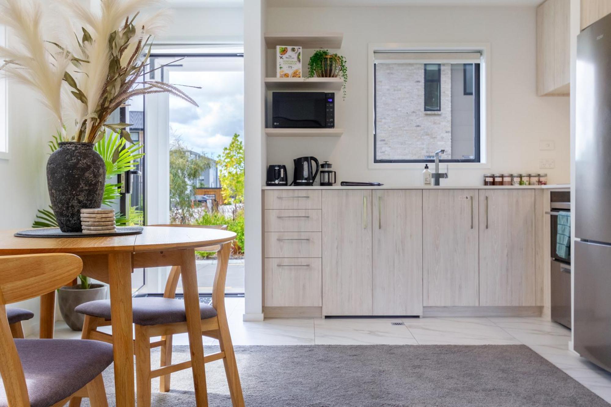 Escape At The Park: 1 Bed 1 Bath W/Carpark Daire Christchurch Dış mekan fotoğraf